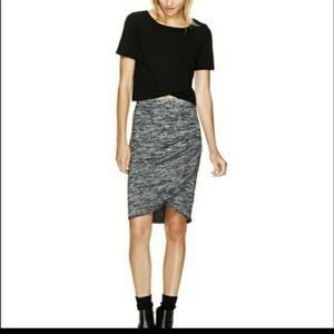 Aritzia Wilfred Free Tyra skirt